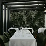 Hotel Baca Suites, Restaurant & Bar