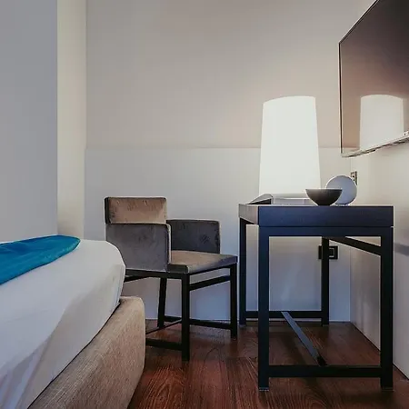 Baca Suites, Restaurant & Bar מלון 3*