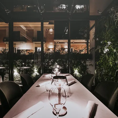 Baca Suites, Restaurant & Bar מלון