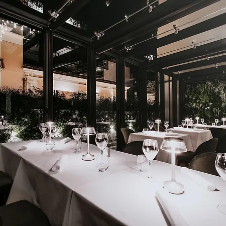 Baca Suites, Restaurant & Bar 3* טאראנטו