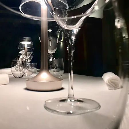 Baca Suites, Restaurant & Bar