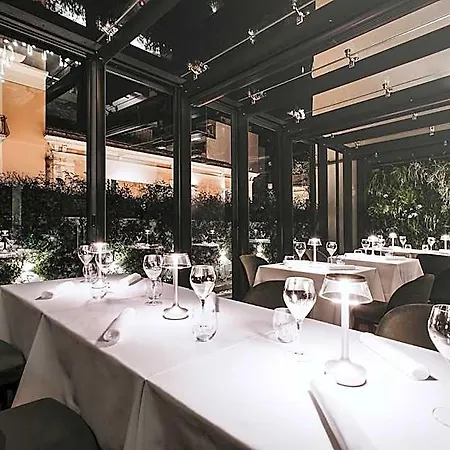 Baca Suites, Restaurant & Bar