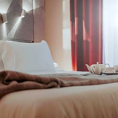 Baca Suites, Restaurant & Bar 3* 타란토